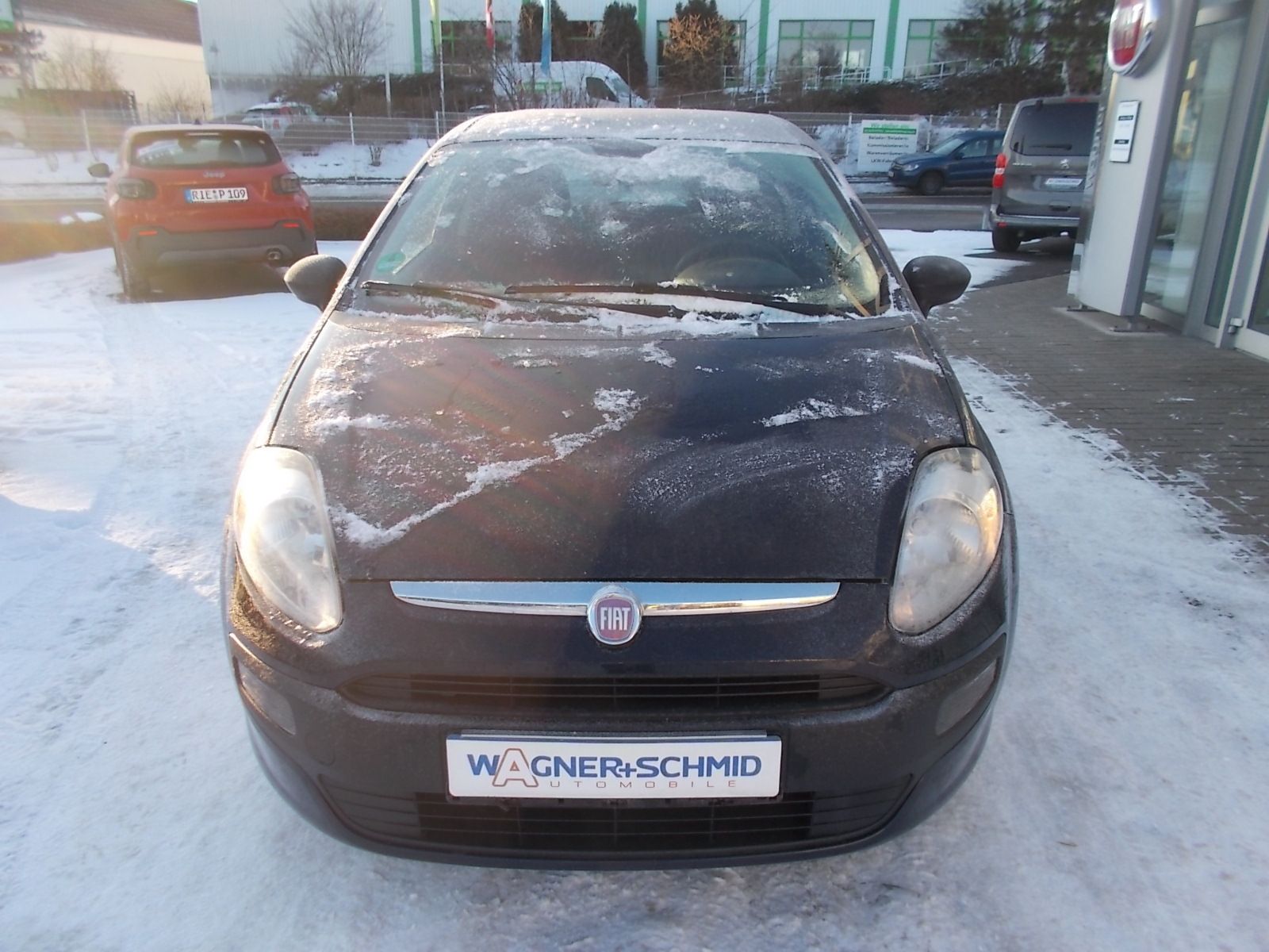 Fahrzeugabbildung Fiat Punto EVO 1.2 8V Active + Klima wenig Kilometer