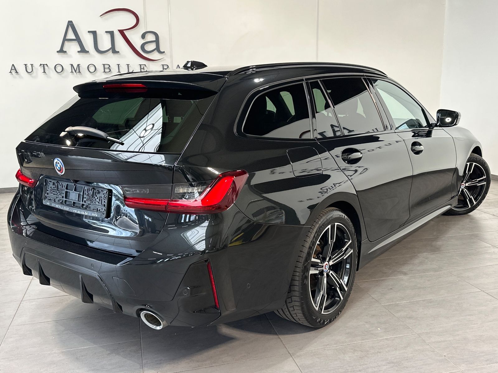 Fahrzeugabbildung BMW 320 d Touring M-Sport NAV+LED+KAMERA+H&K+18ZO+DA