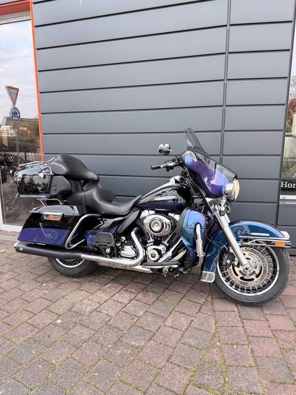 Harley-Davidson E-GLIDE ULTRA LIMITED FLHTK Sehr gepflegt u. Unf