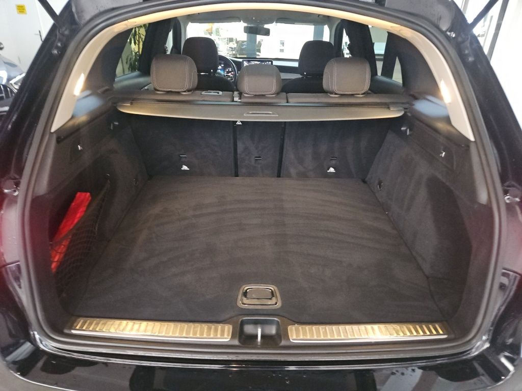 Fahrzeugabbildung Mercedes-Benz GLC 200 d 4M Pano MBUX LED