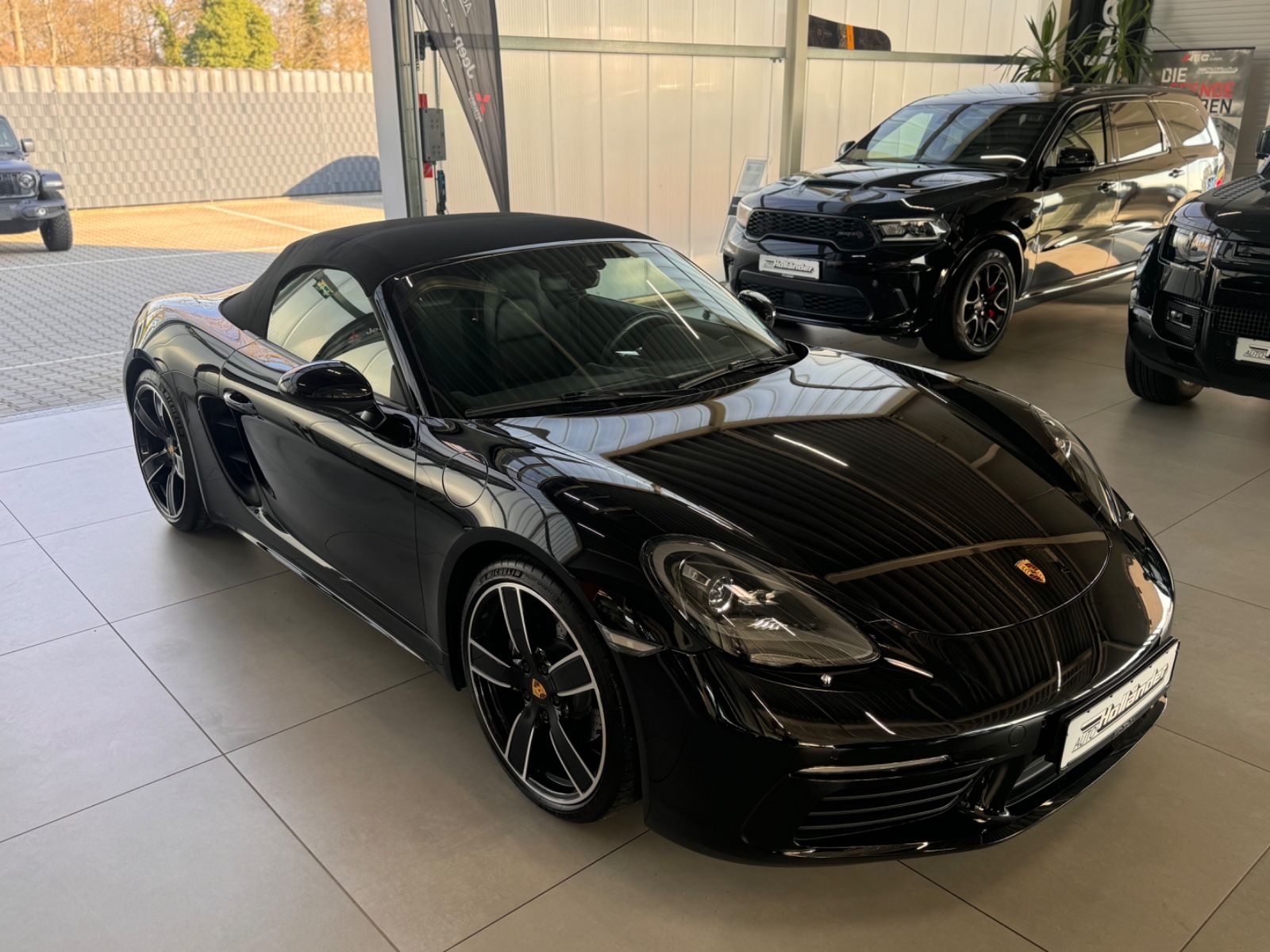 Fahrzeugabbildung Porsche 718 Boxster 2.0 "Bi-Xenon PASM Sport-Auspuff"
