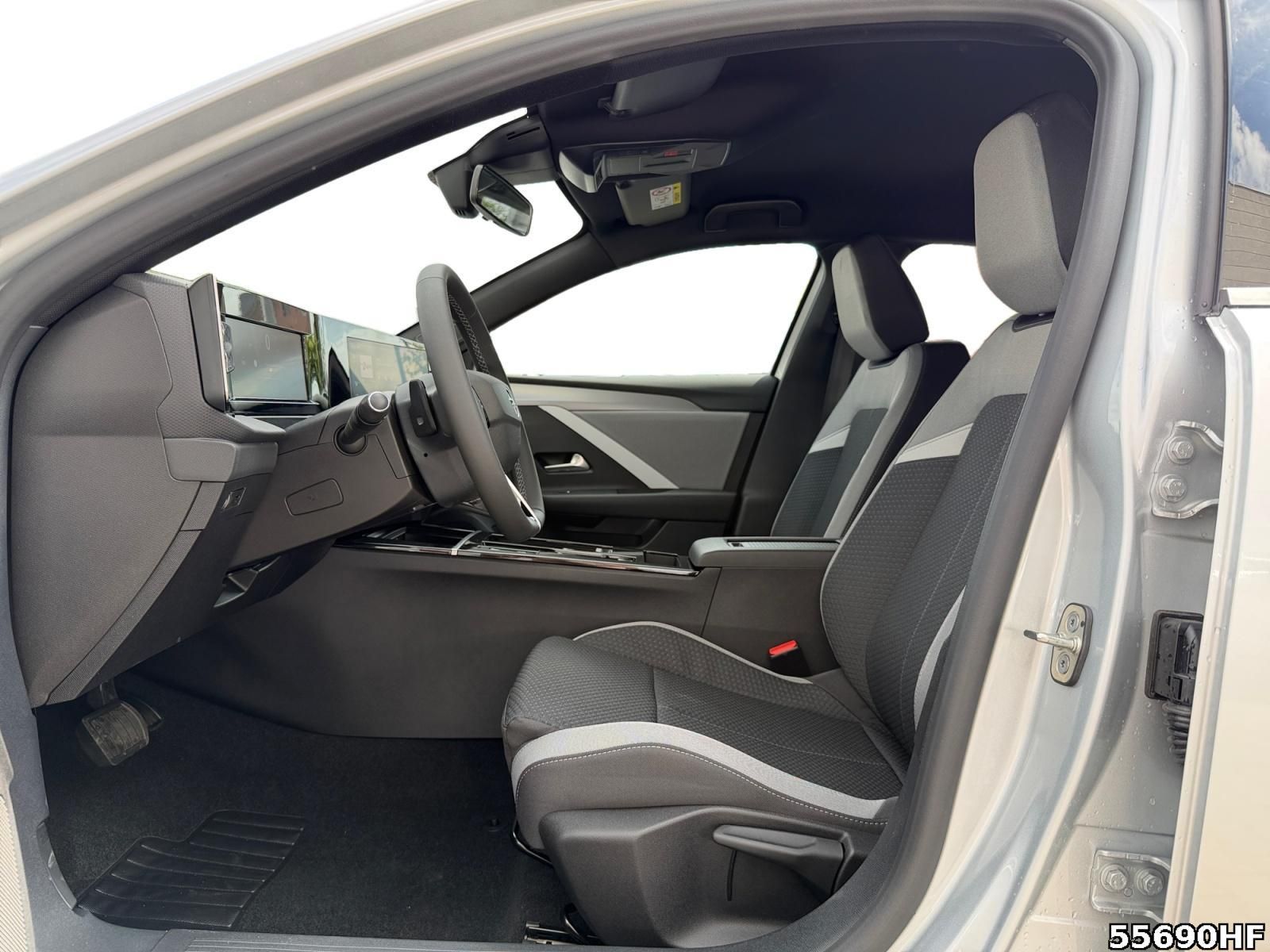 Fahrzeugabbildung Opel Astra L Edition ST*Parksensoren*Carplay*AHK