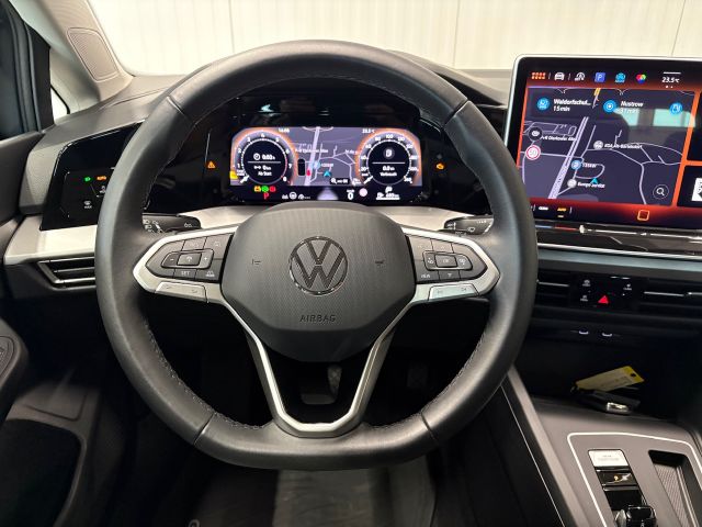 Golf VIII Variant Life 1.5 eTSI DSG LED ACC