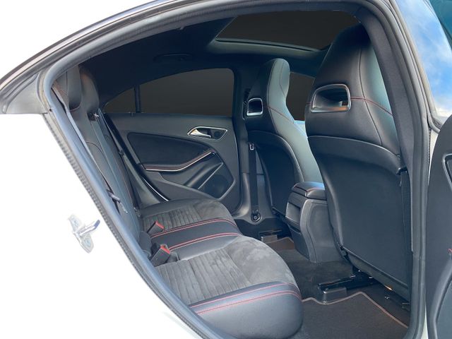 Mercedes-Benz CLA 220