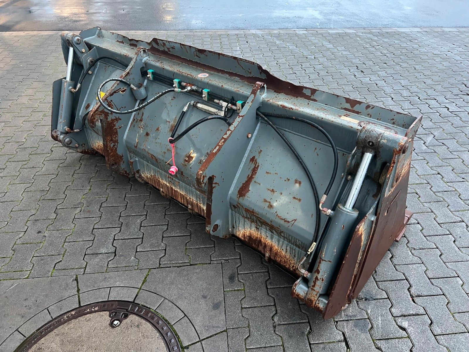 Fahrzeugabbildung Andere Klappschaufel / Zettelmeyer / Volvo CAT JCB