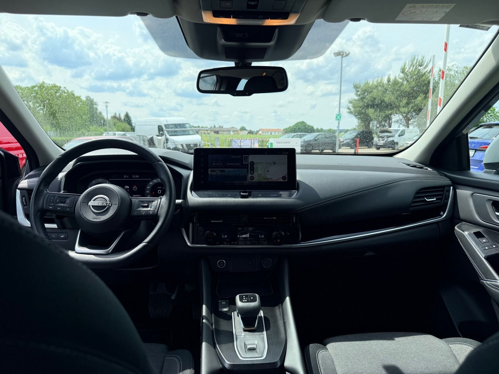 Fahrzeugabbildung Nissan Qashqai 1.3 DIG-T N-Connecta*360°Cam*Head-Up*eHe