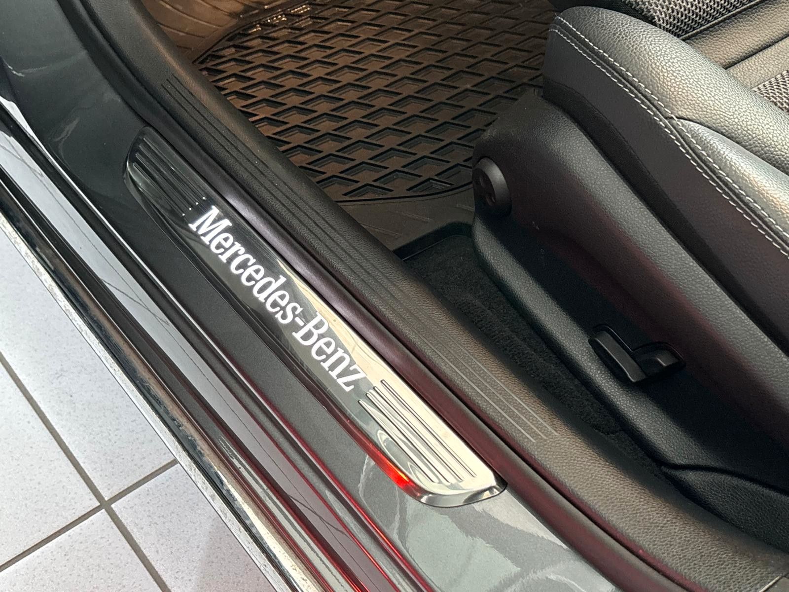 Mercedes-Benz C 220D AMBIENTE NAVI CARPLAY KAM SCHIEBEDACH foto 18