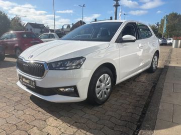 Fahrzeugabbildung SKODA Fabia 1.0TSI Essence LED Klima Temp DAB PDC uvm