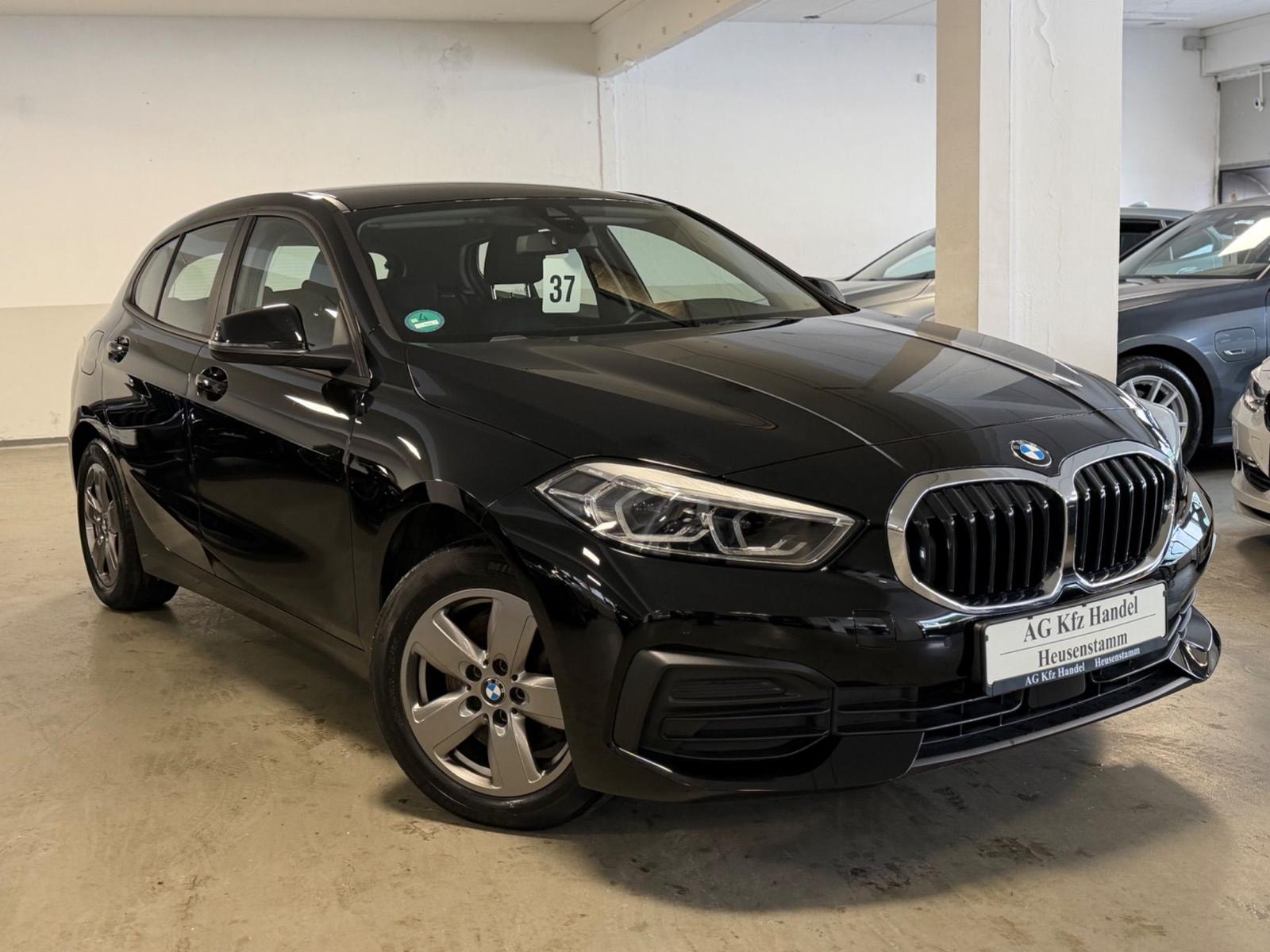 BMW 118 i Aut. LED/PDC/SITZHEIZ/DigTacho/