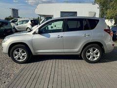 Fahrzeugabbildung Toyota RAV 4 2.0 4x2 Sol AHK SCHECKHEFTGEPFLEGT