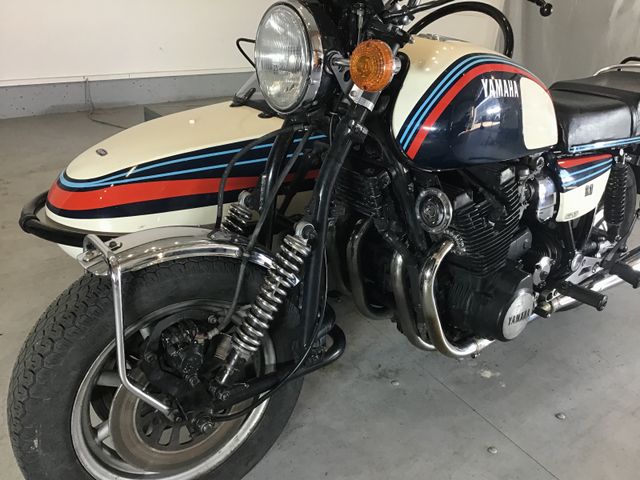 Fahrzeugabbildung Yamaha XS 1100 Martini Edition VB