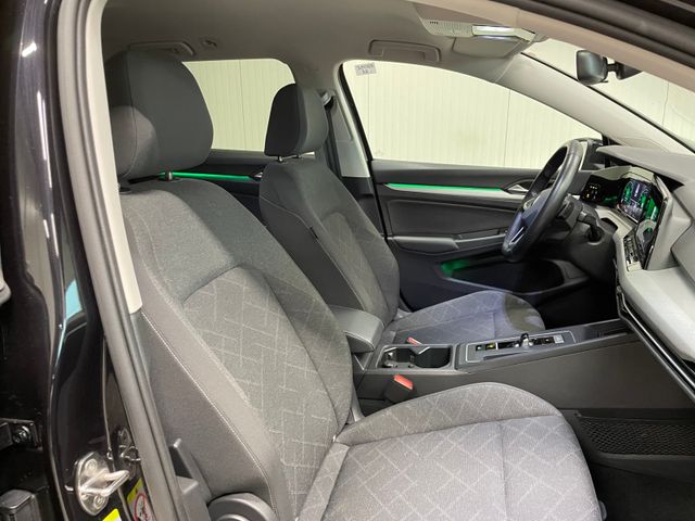 Golf VIII Variant Life 1.0 eTSI DSG RFK NAVI TRA