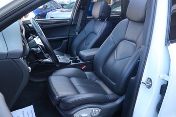 Porsche Macan - 12