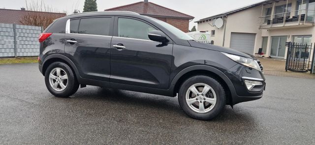 Kia Sportage Spirit 2WD 2,0i Benzin Kamera 120KW 5-G