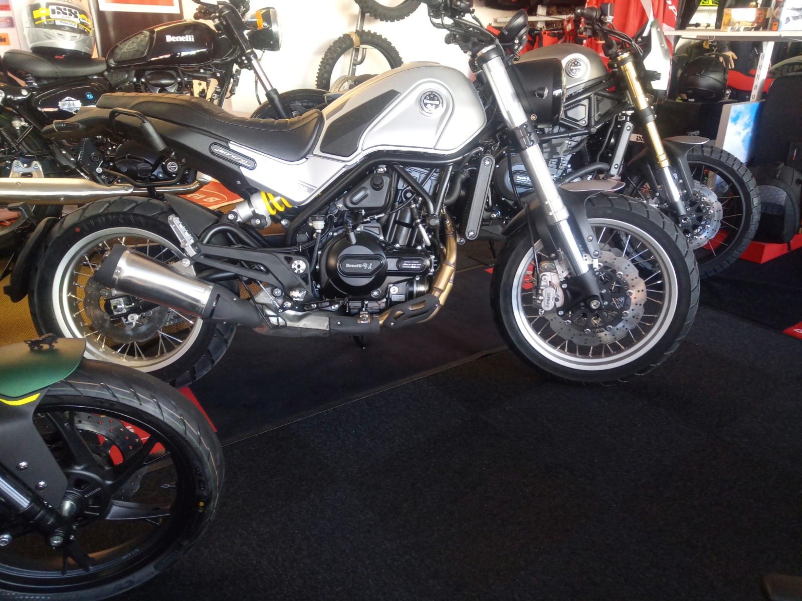 Benelli Leoncino 500 X Trail NEU Scrambler