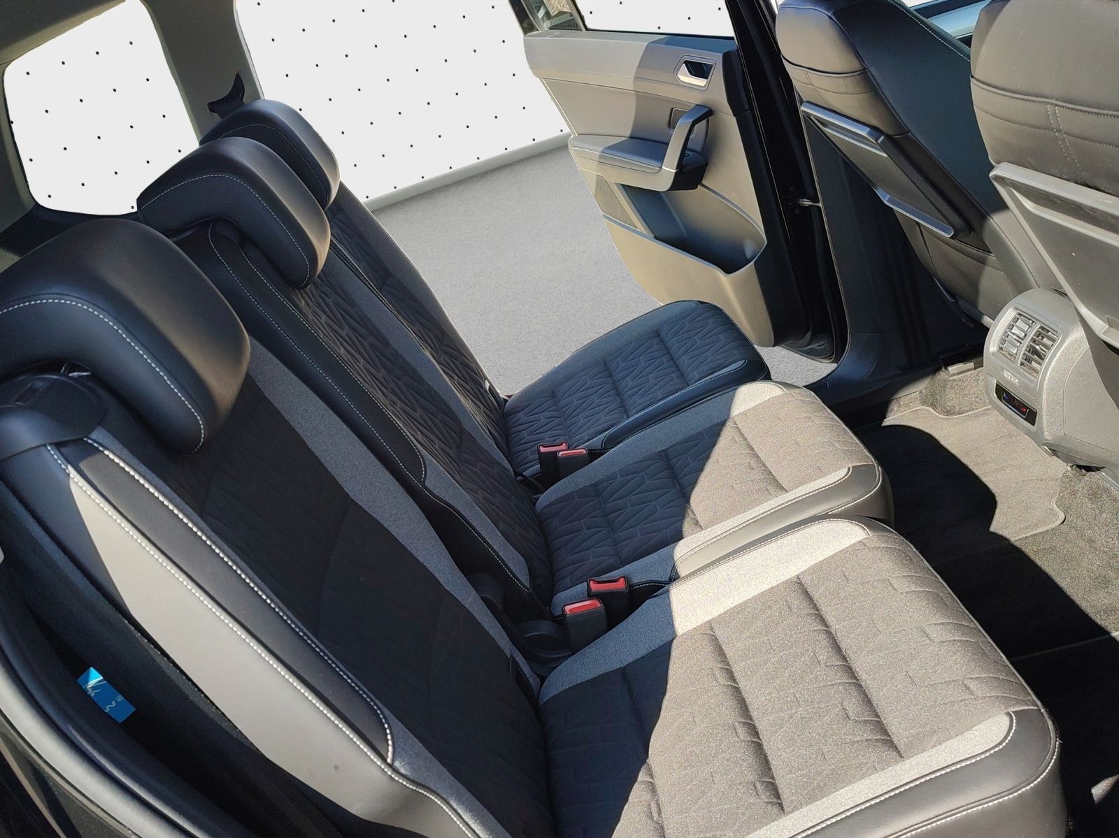 Volkswagen Touran - Bild 17