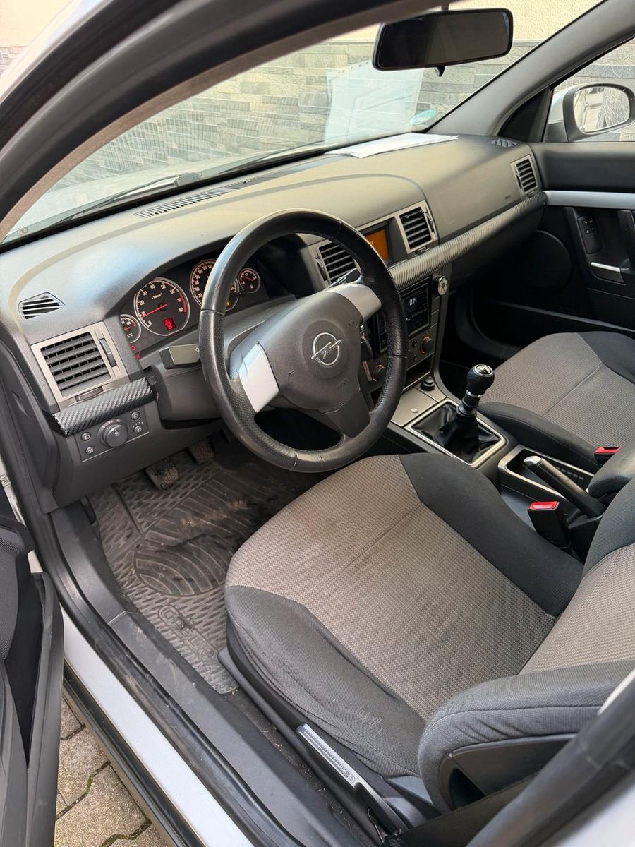 Opel Vectra 2005 — photo 6