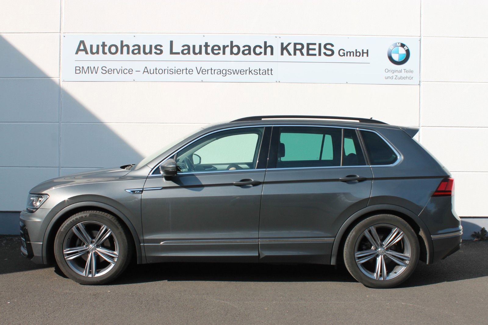 Volkswagen Tiguan 1.5 TSI R-Line NAVI LED PDC LM foto 4