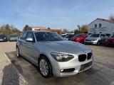 BMW 116 i Sportsitze Sportpaket Sport Lenkrad - silberne BMW 116