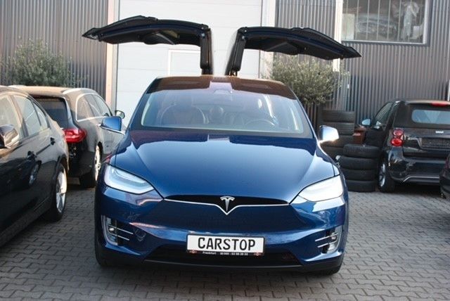 Image of Tesla Model X