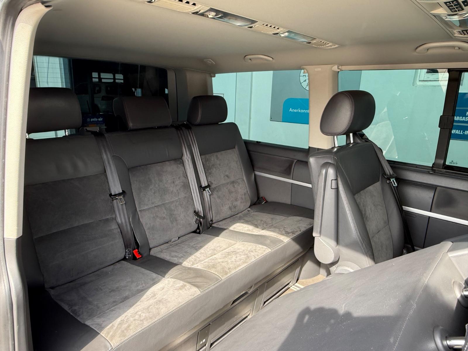 Volkswagen T5 Multivan 2.0 180ch DSG 4Motion 7 places Dynaudio Chauffage stationnaire Caméra