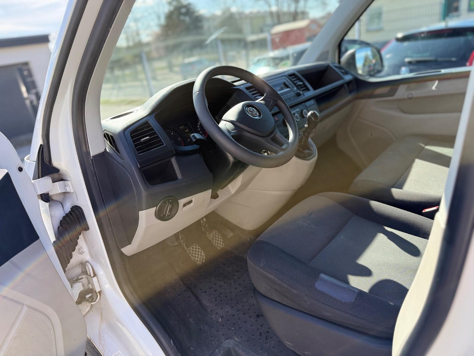 VOLKSWAGEN T6 TRANSPORTER 2.0 TDI 102CH - BVM - CT RECENT - 94.000 KMS