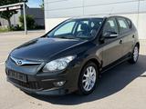 Hyundai i30 Lim. 1.6 CRDi 116PS "Style"  FaceLift EURO-5 - Hyundai i30: Crdi Style