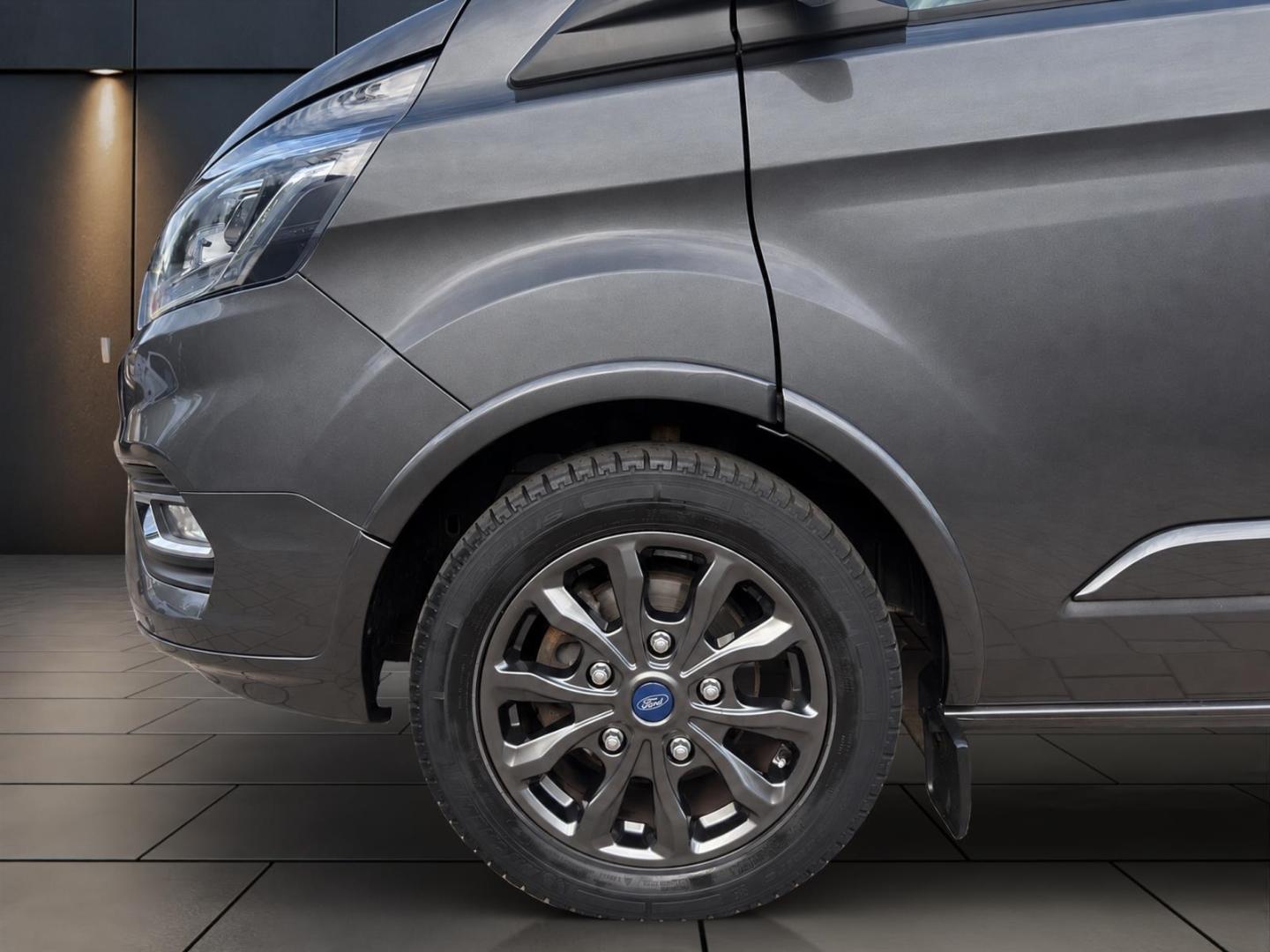 Ford Tourneo Custom Transit Kombi 320 L2 Titanium X A