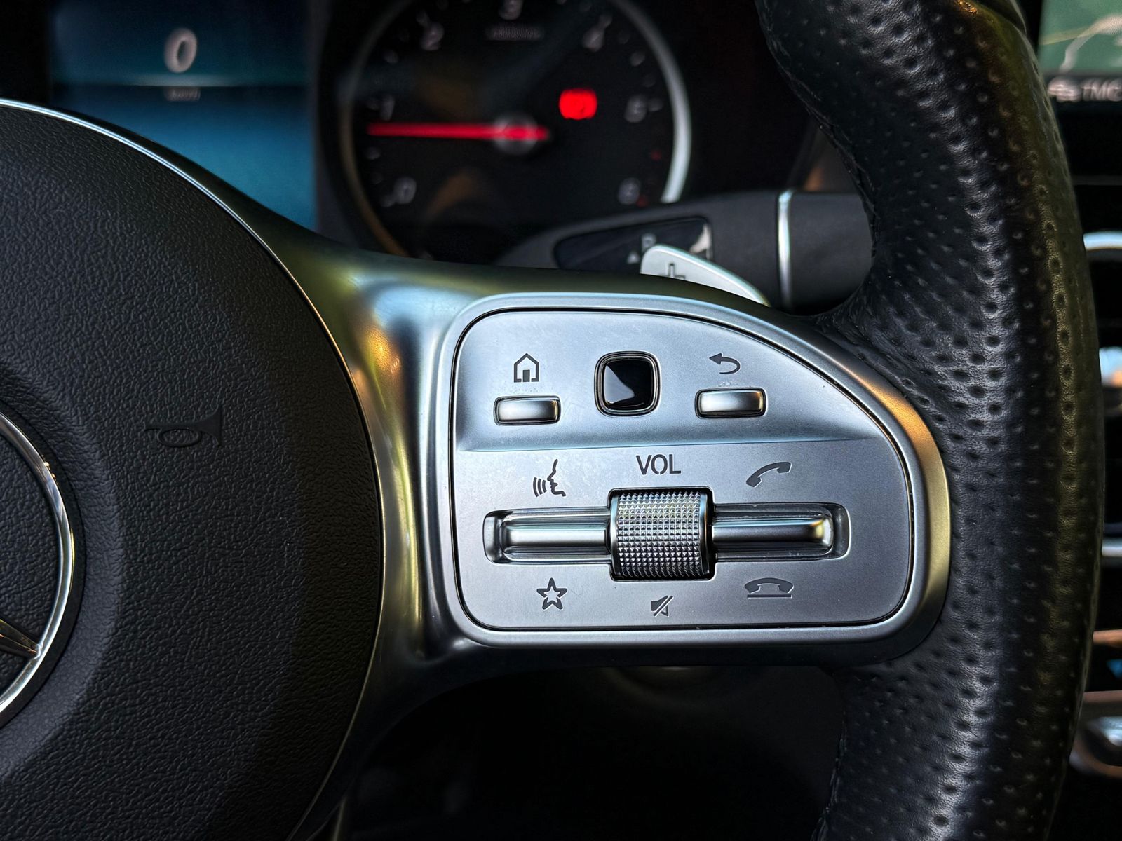 Vehicle illustration Mercedes-Benz C 200 d T 9G AMG Line LED+NAV+SHZ+ALCA+PARK+TEMP