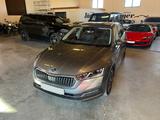 Skoda Octavia Combi Selection Plus-AHK-ACC-GARANTIE- - Skoda Octavia: mit Navigationssystem