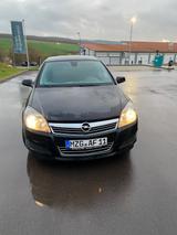 Opel Astra 1.6 Ecotec Sport 85kW Sport - Opel Astra aus 2007: Sport