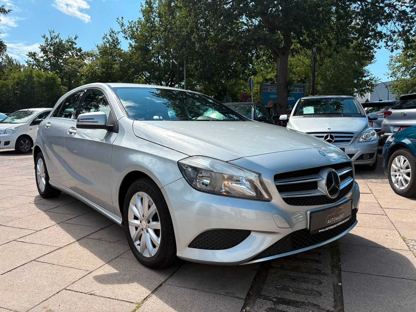 Mercedes-Benz A 180 A A 180 BlueEfficiency / Navi / Klimaanlag