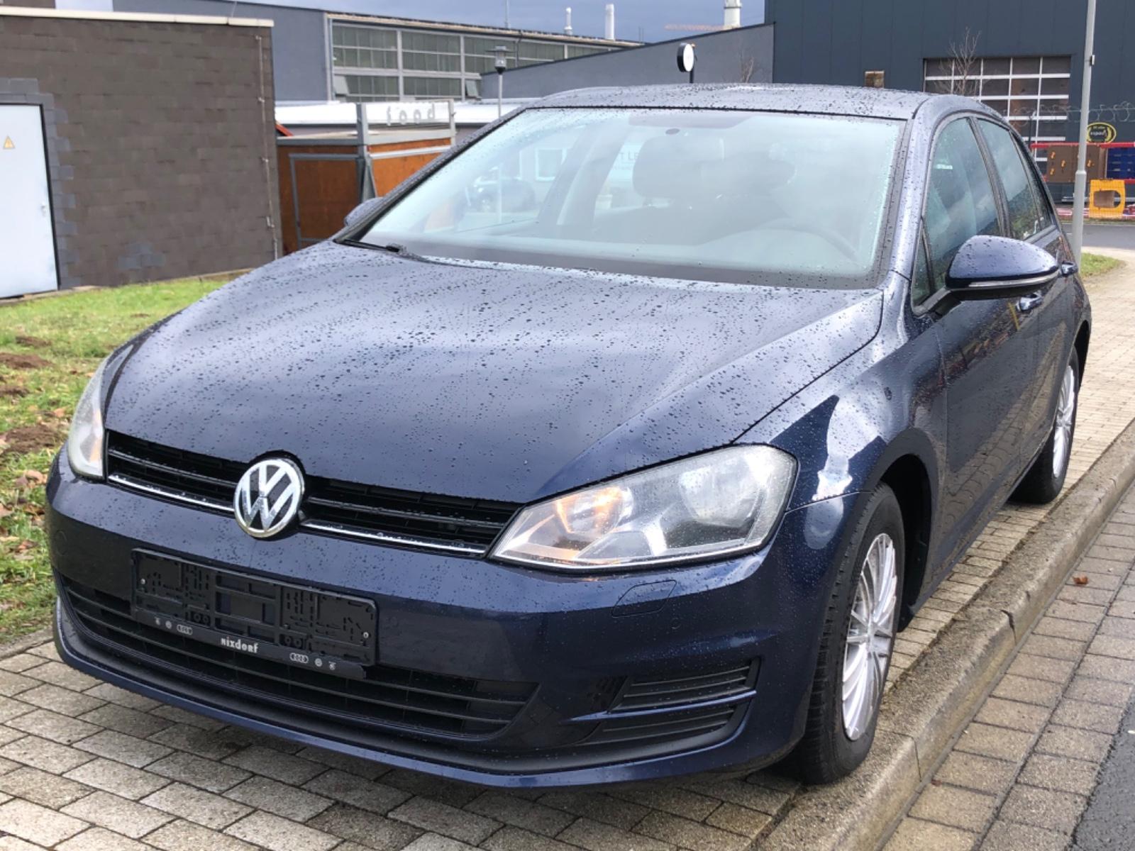 Volkswagen Golf VII Lim. 1,6TDI BMT Panorama+Tüv+Scheckheft