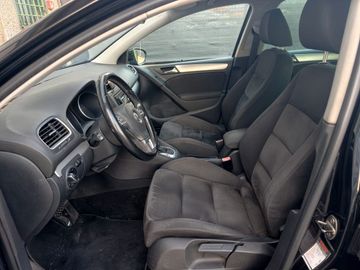 Volkswagen Golf - 12