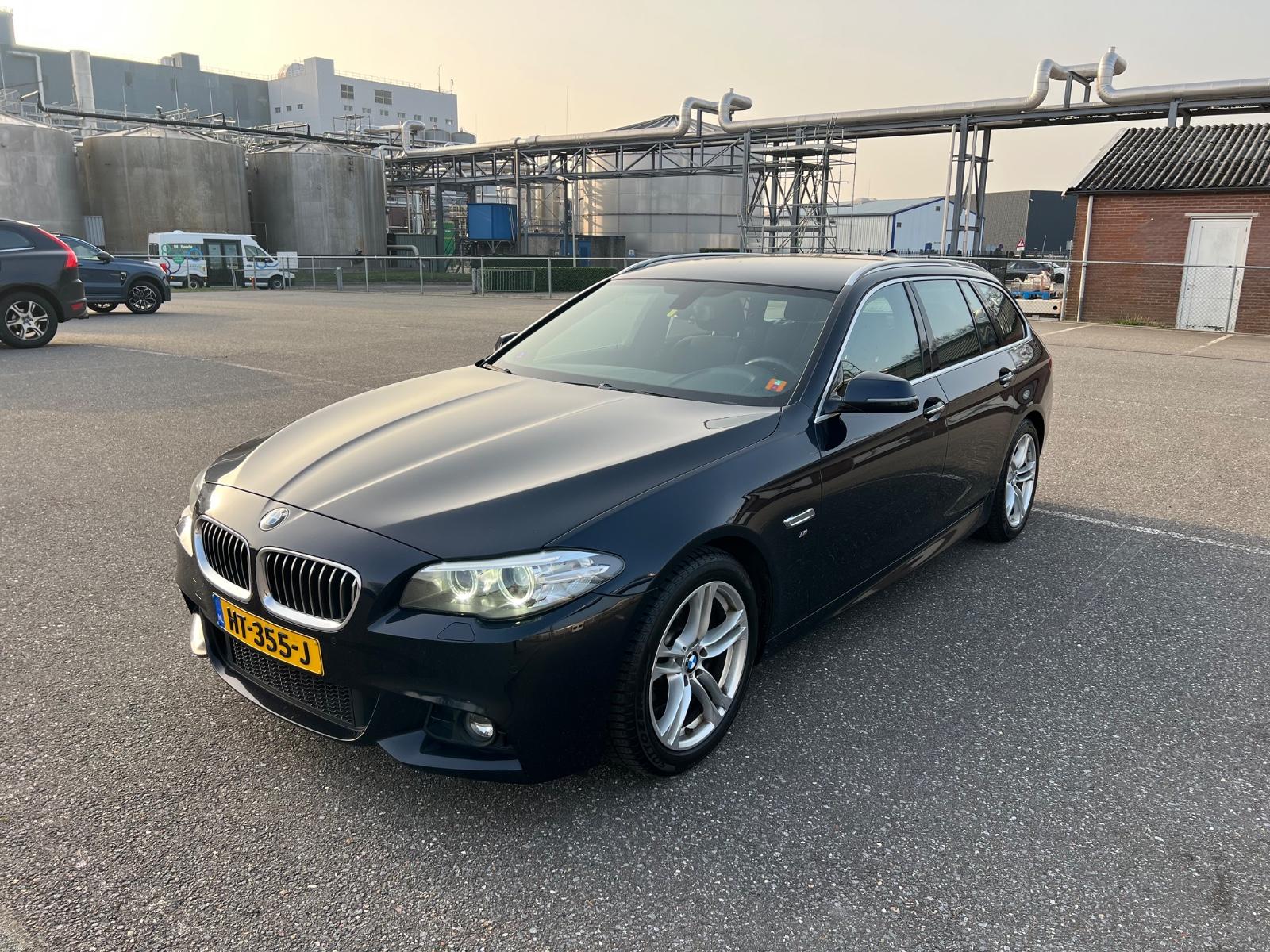 BMW 520i Touring AUT M-SPORT NAVI LED TOP