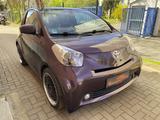 Toyota iQ + Teilleder, Keyless, Klima, 17 Zoll !!! - Toyota IQ Benziner Gebrauchtwagen