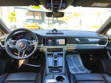 Porsche Panamera - 11