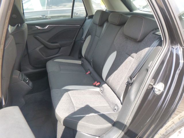 Fahrzeugabbildung Skoda Kamiq Style 1,0 TSI >AUT/NAV/LED/Sitzheiz/SmartL