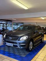 Mercedes-Benz ML 350 ML -Klasse BlueEfficiency AMG Paket / 2HD - Mercedes-Benz ML 350 mit Benzin-Antrieb