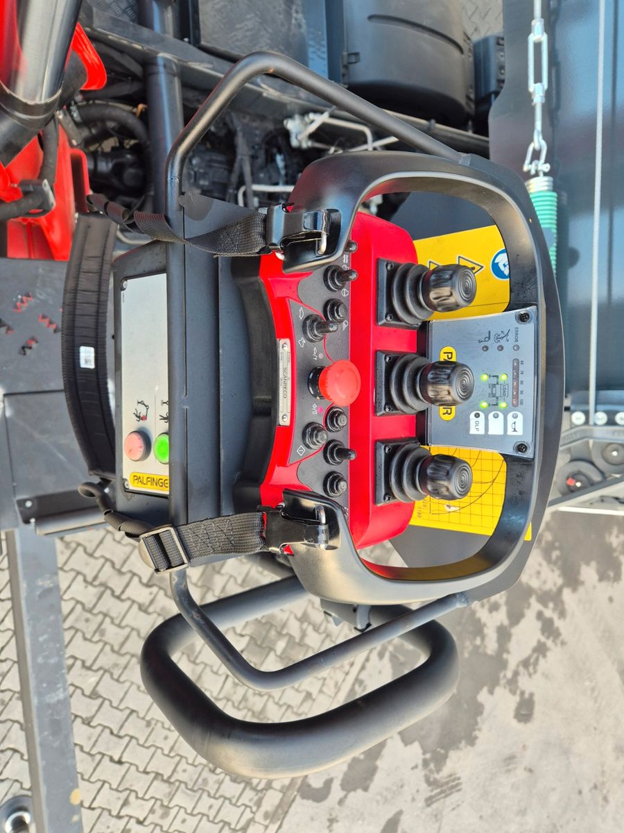 Fahrzeugabbildung MAN TGS 28.510 6x4-4 BL Palfinger PK24.001 Funk AHK