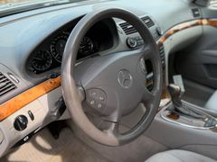 MERCEDES-BENZ E 350 Lim*NAVI*PDC*TEMP*SHZ*AUTOMATIK*2.HAND*AHK
