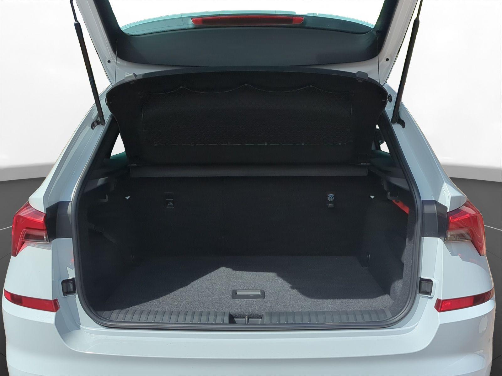 Skoda Kamiq 1.0 TSI Monte Carlo Pano