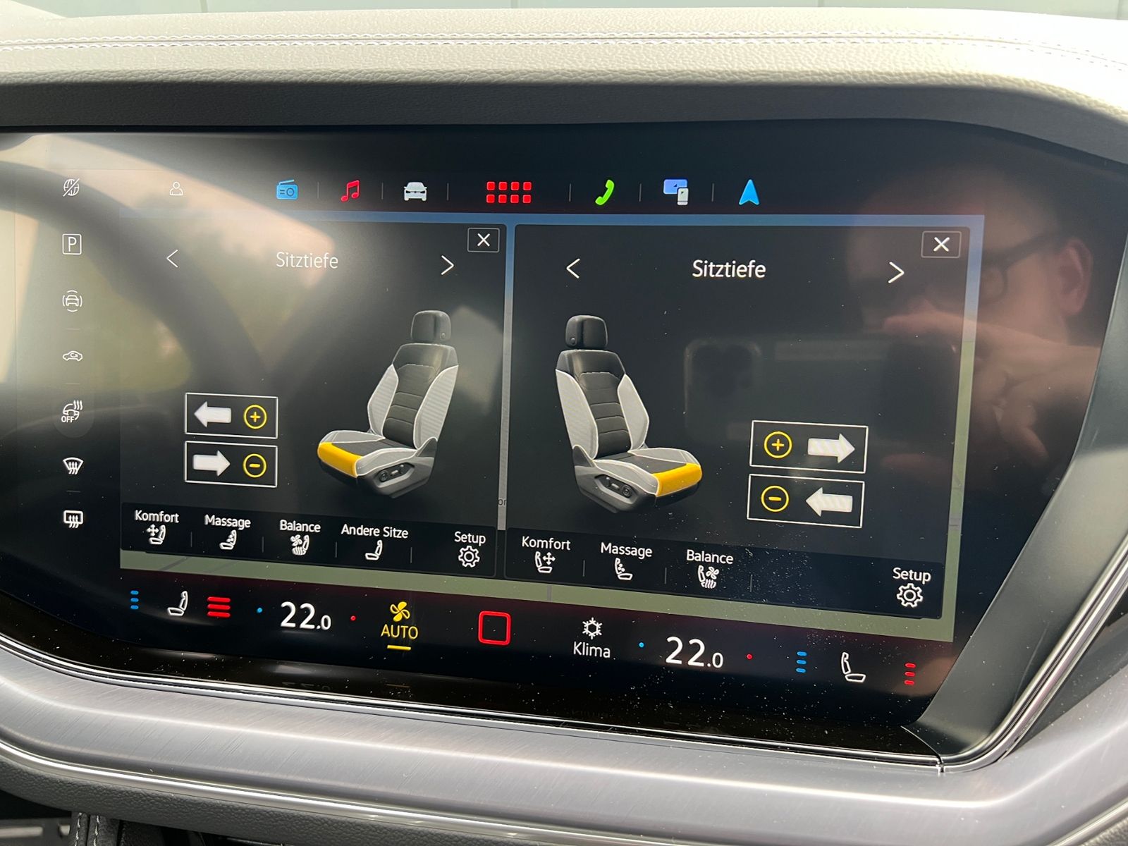 Fahrzeugabbildung Volkswagen Touareg  R-Line 3.0 TDI V6 DSG 4MOTION *Leder, A