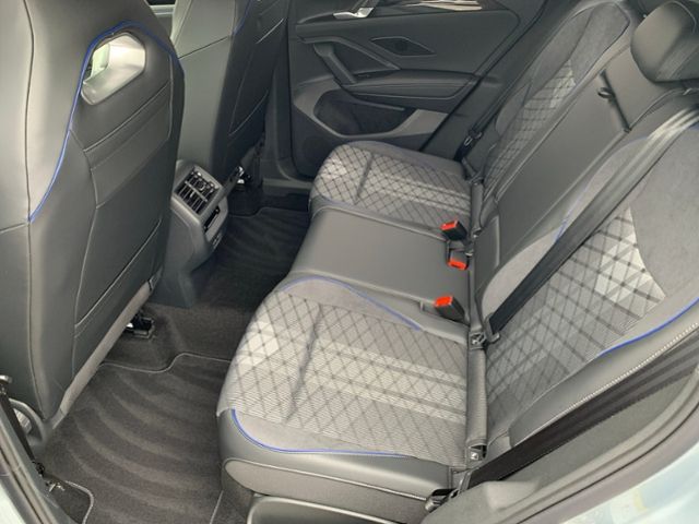 Fahrzeugabbildung Volkswagen Tiguan eHYBRID R-LINE AHK AREA VIEW NAVI DCC TRA
