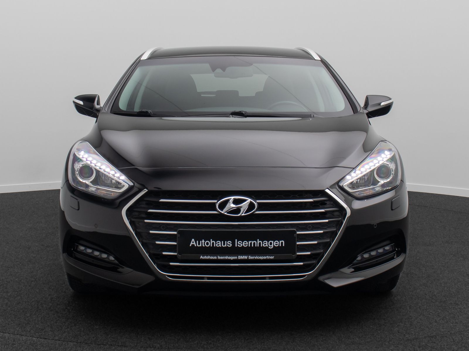 Fahrzeugabbildung Hyundai i40 Premium Kamera DAB Memory InfinitySound 18"