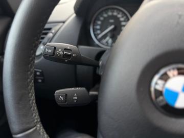 2010 BMW X1 缩略图 13