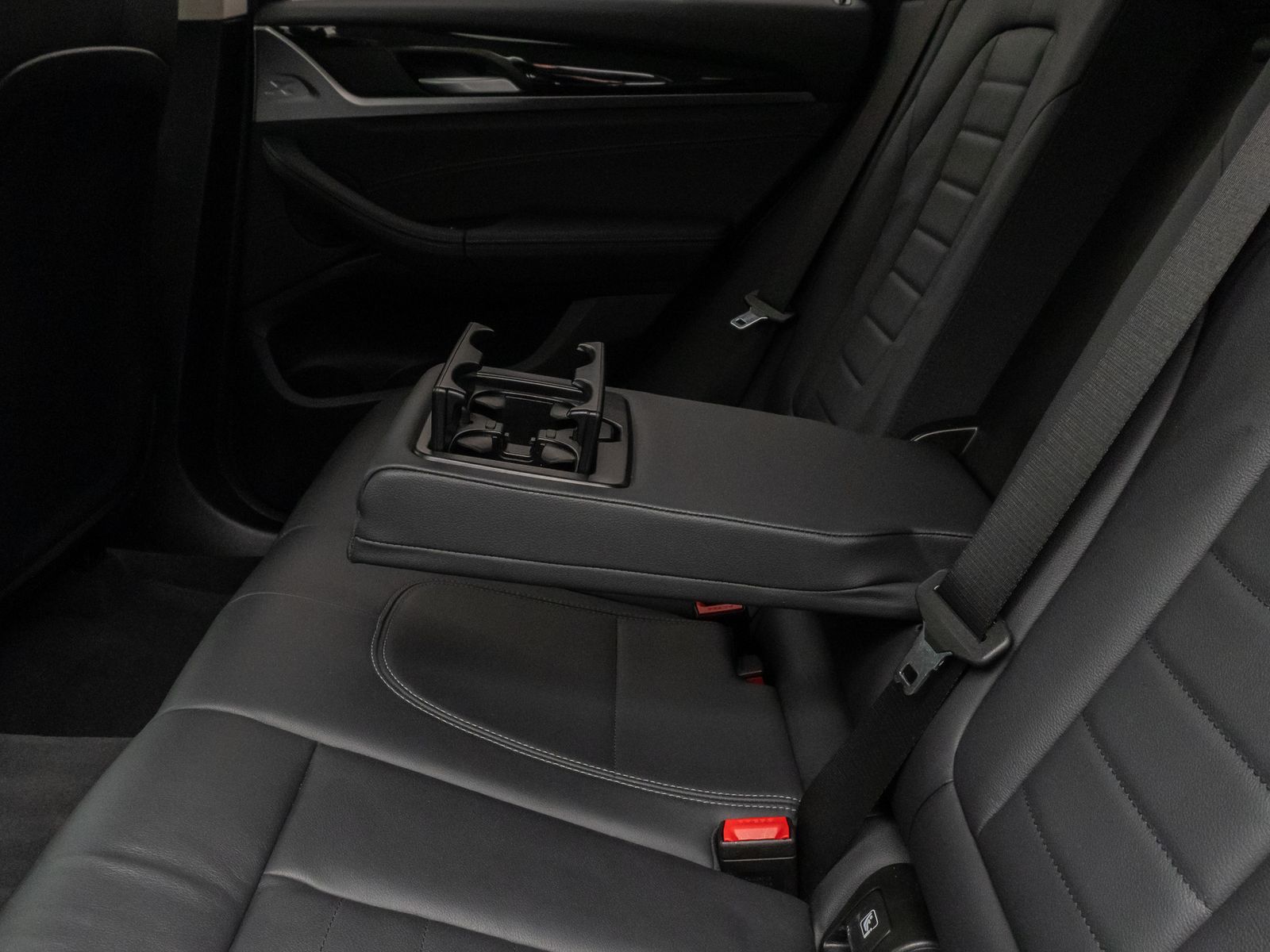 Fahrzeugabbildung BMW X3 xD20d Kamera DAB Leder Parkassis Sport 19Zoll