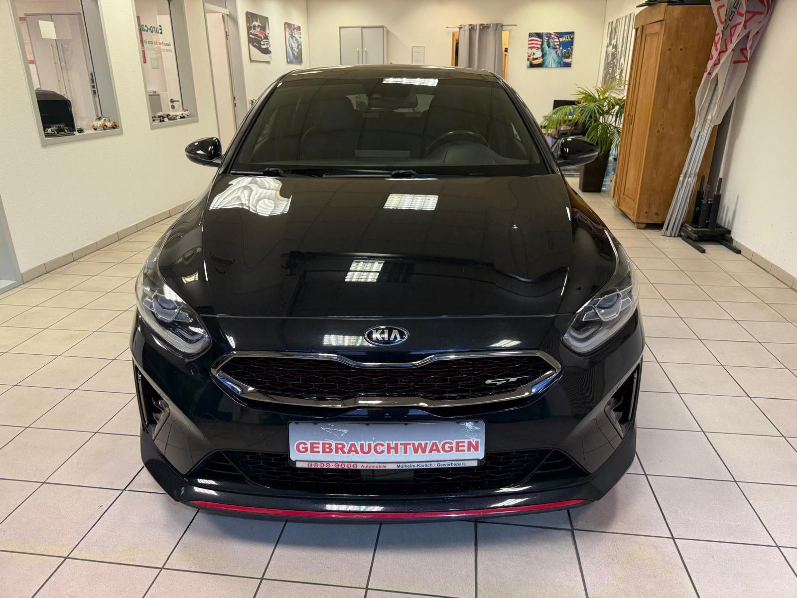 Fahrzeugabbildung Kia pro cee'd / ProCeed / LED / NAVI / SCHECKHEFT /