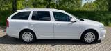 Skoda Octavia 1.4 TSI Ambiente Combi Ambiente - Skoda Octavia aus 2011: Kombi
