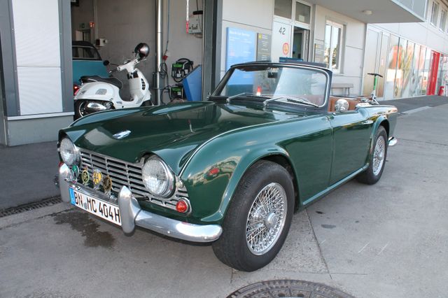 Triumph TR4